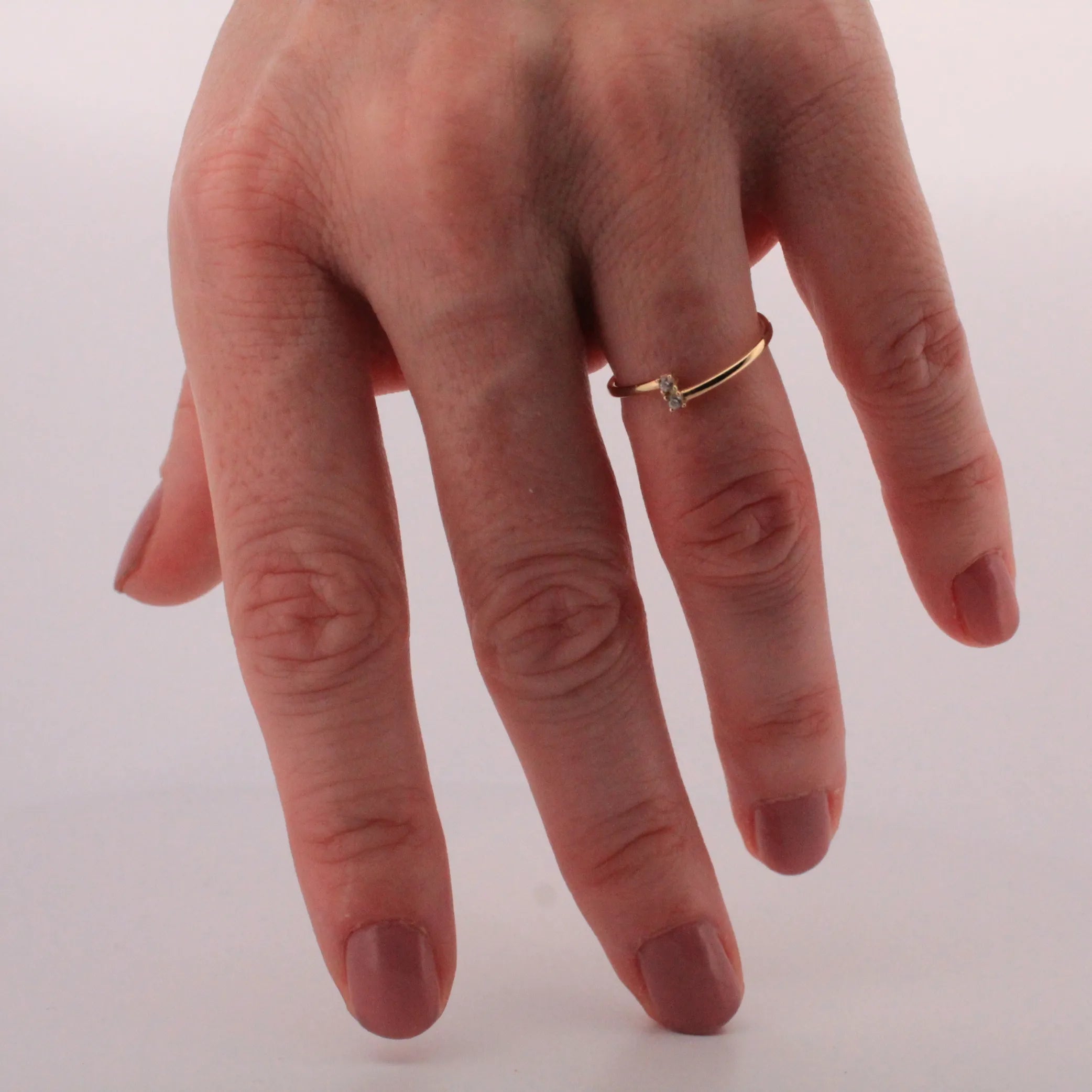 DUO LINA | Jemný zlatý prsteň s dvojicou zirkónov