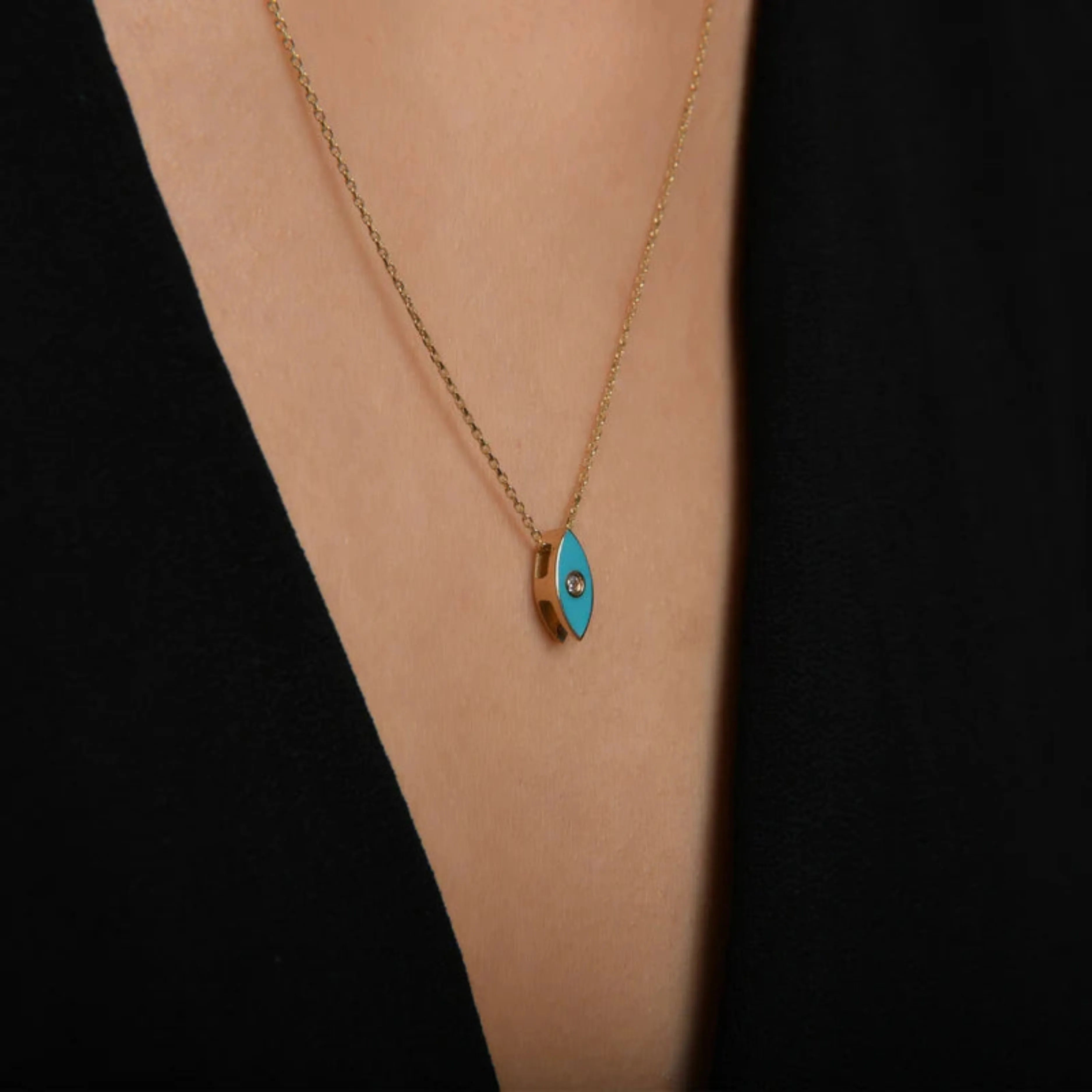 SERENA | Gold necklace with eye and enamel finish made of gold